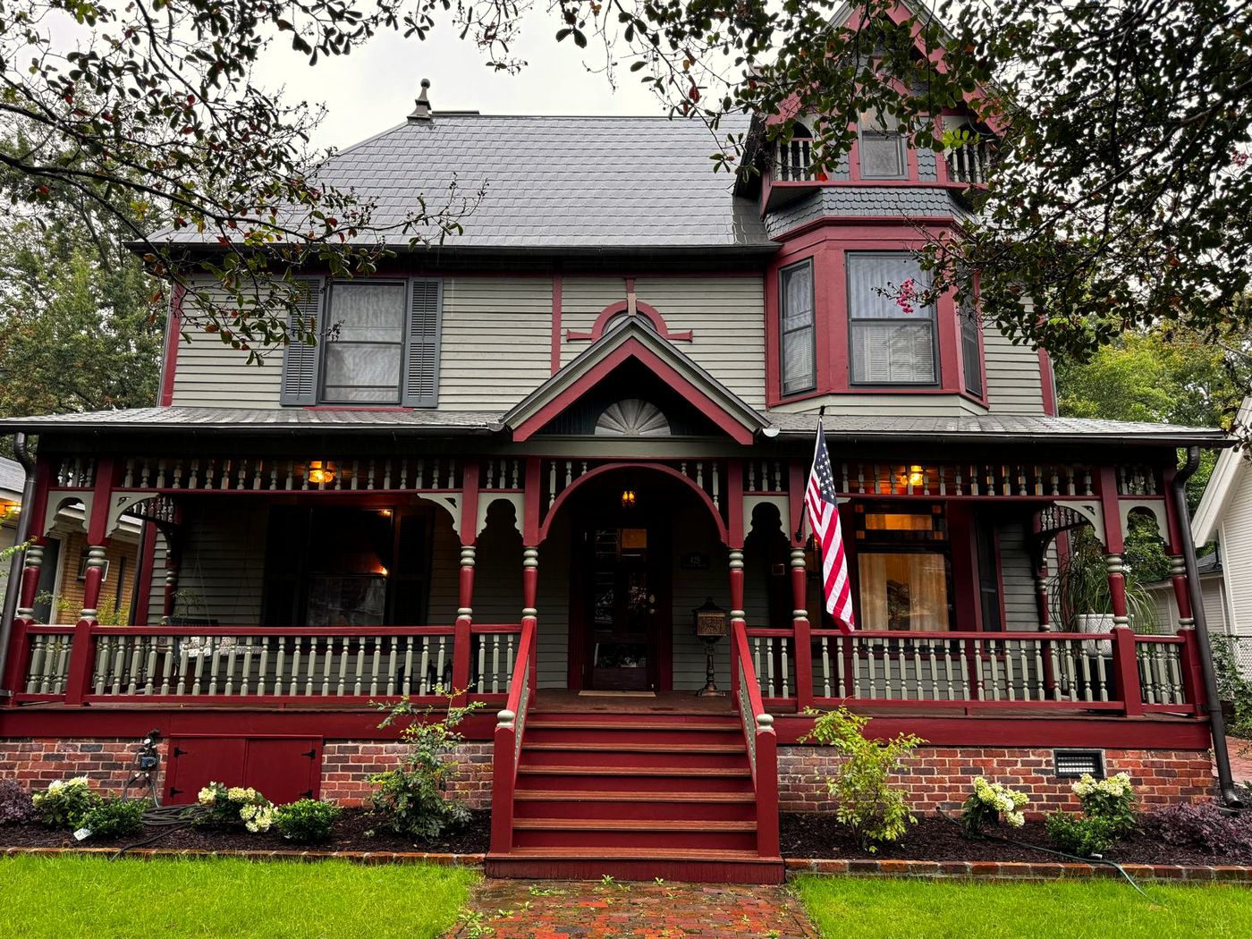 The Gaskill-Blackmer House today, with sage siding and red trim